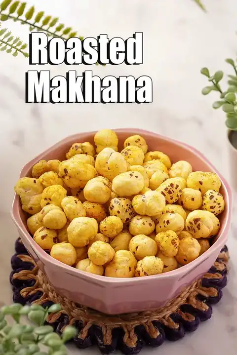 Macro shot of roasted Makhana